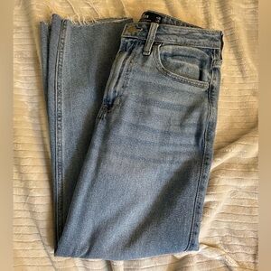 💗HOLLISTER ULTA HIGH RISE VINTAGE STRAIGHT JEANS SIZE 3 PERFECT CONDITION